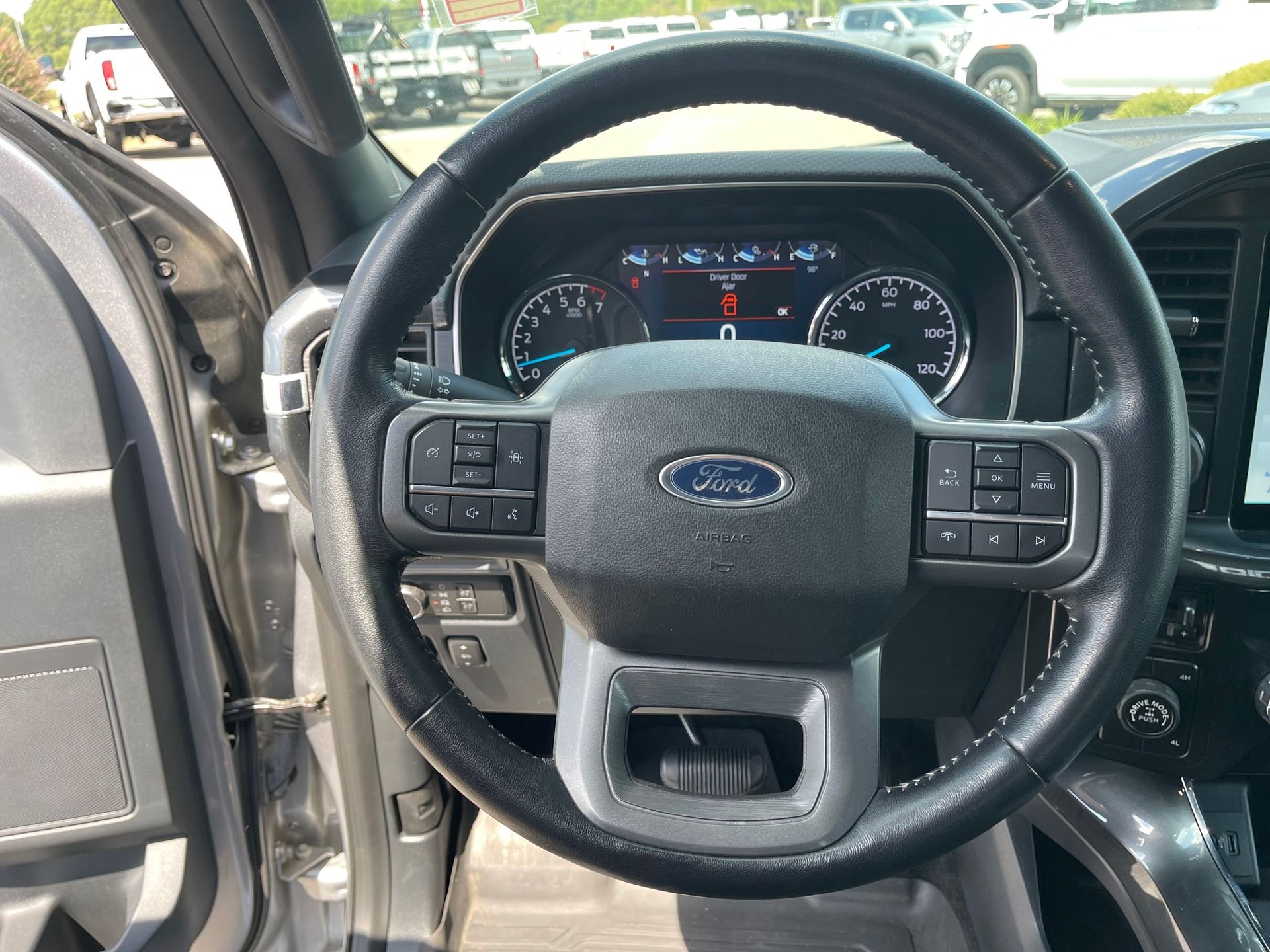2022 Ford F-150 XLT photo 16