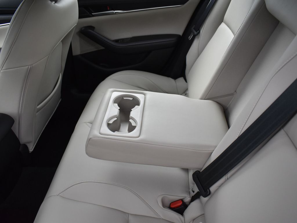 2025 Mazda Mazda3 2.5 s Preferred photo 22