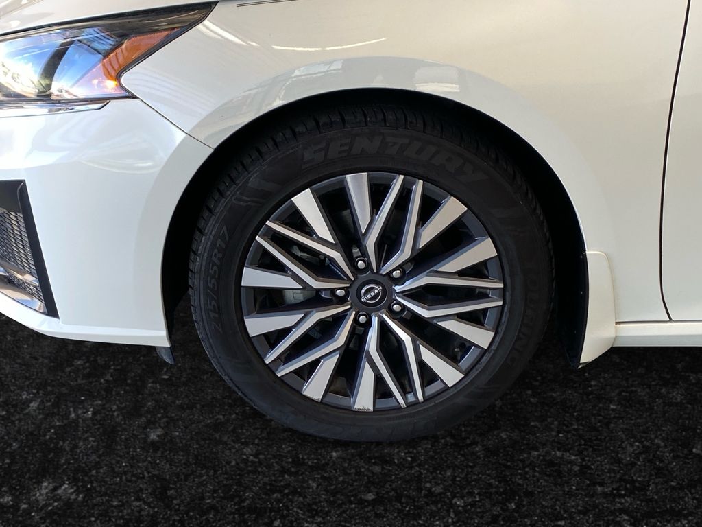 2023 Nissan Altima 2.5 SV photo 24
