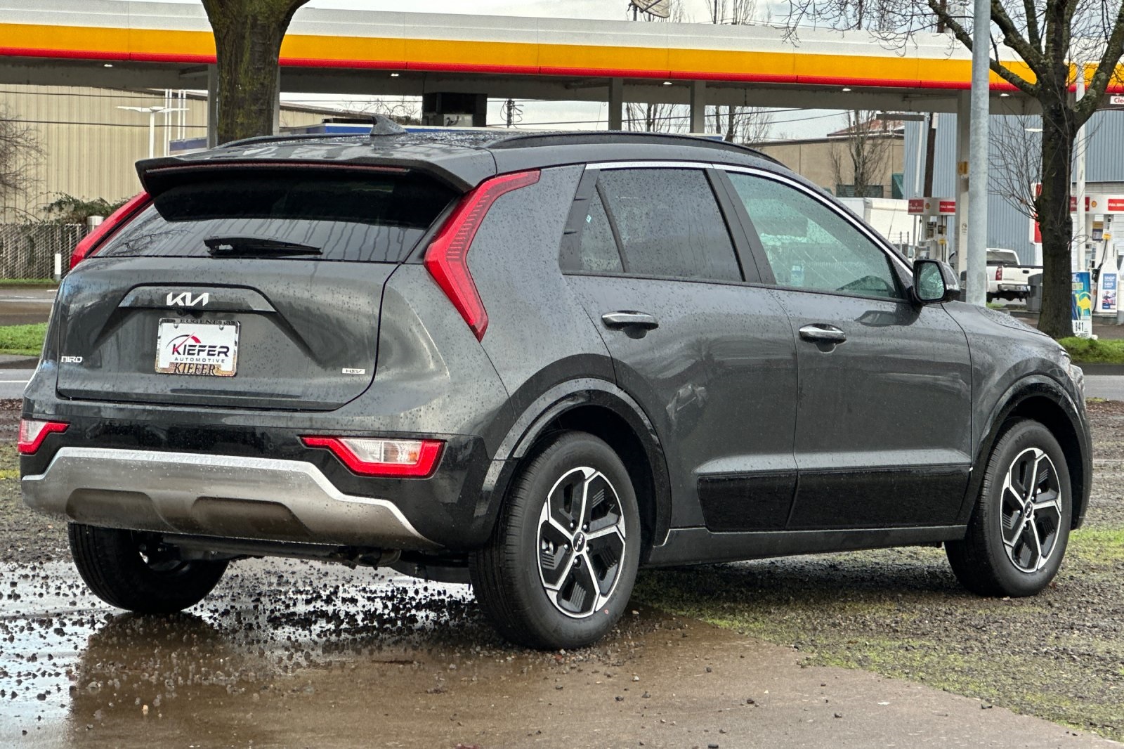 2025 Kia Niro SX photo 2