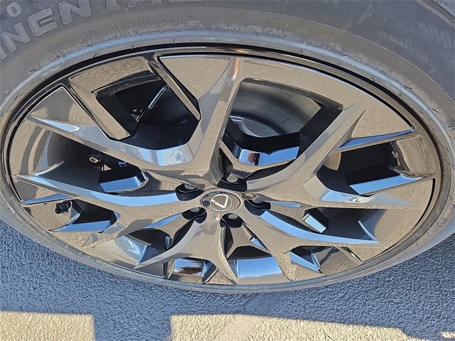 2025 Lexus TX 500h F SPORT Performance Premium photo 6