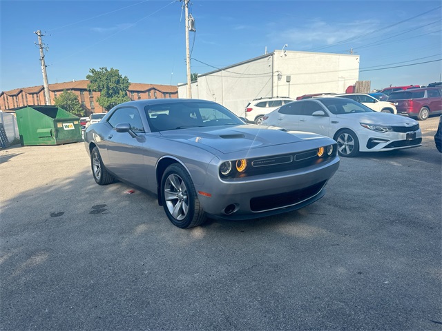 2017 Dodge Challenger SXT photo 7