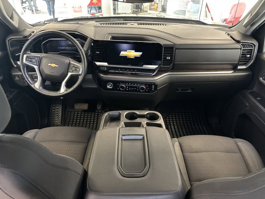 2023 Chevrolet Silverado 1500 LT photo 13