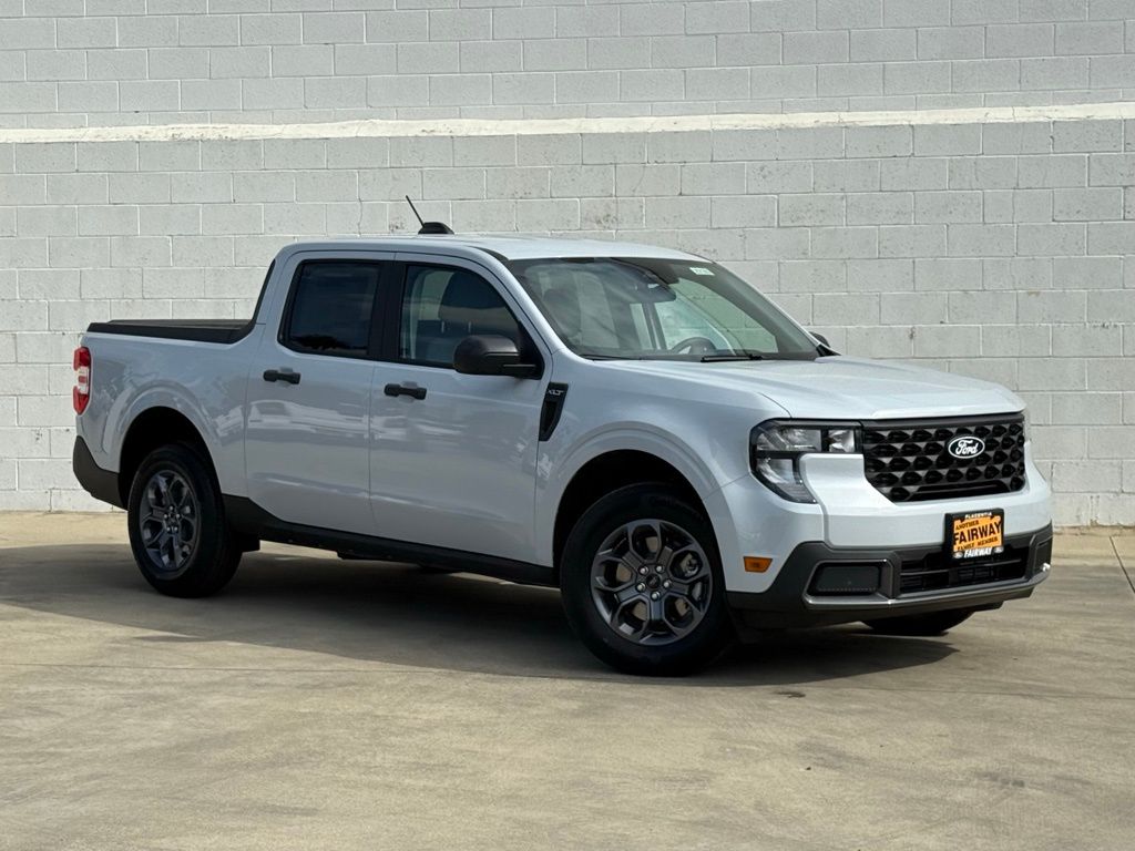 2025 Ford Maverick XLT's photo