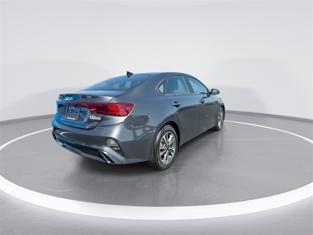 2022 Kia Forte LXS photo 8
