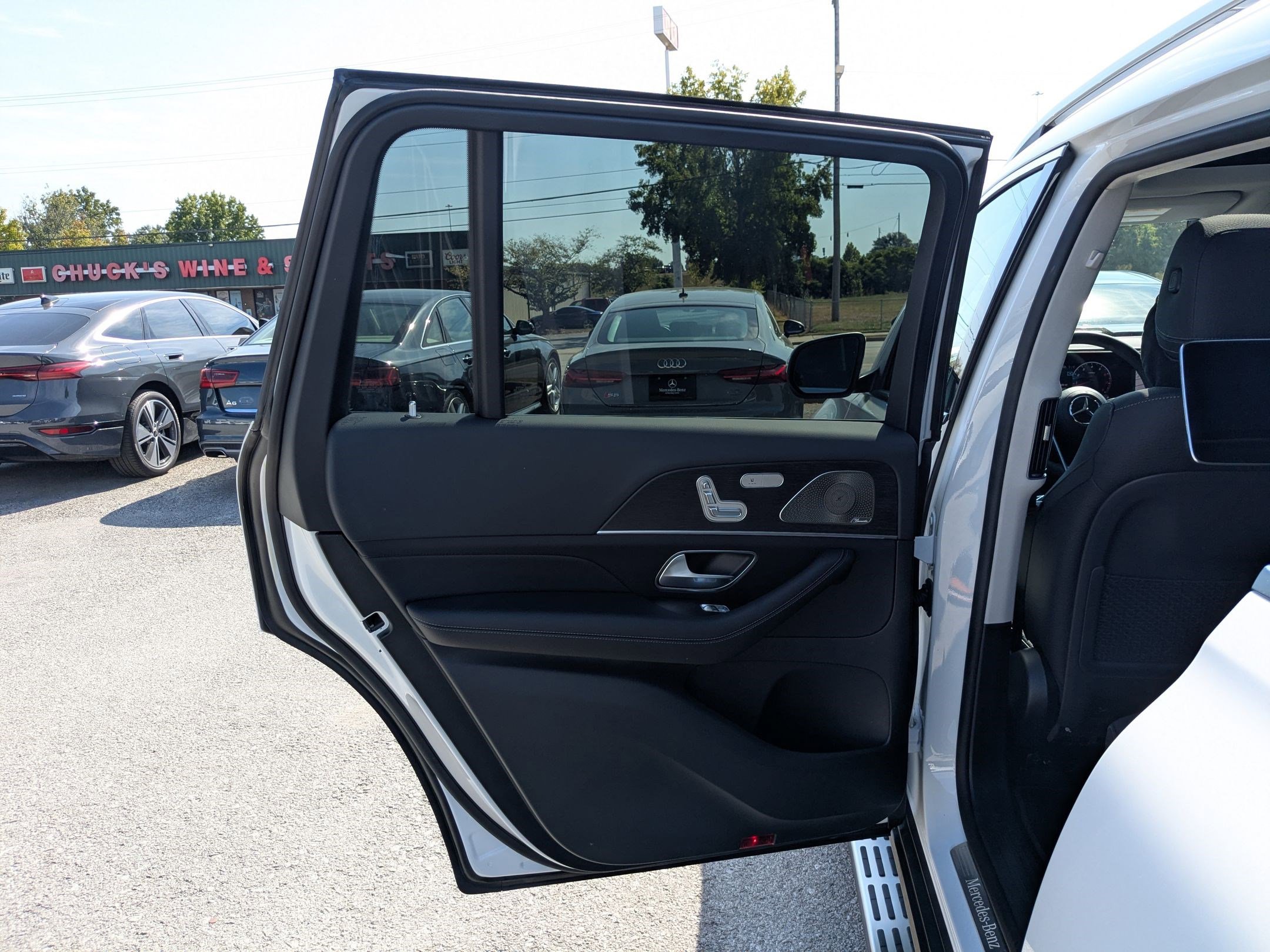 2026 Mercedes Benz GLS 450 4MATIC photo 22
