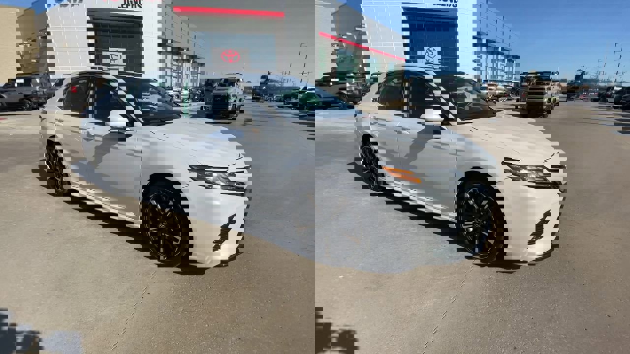 Used 2019 Toyota Camry XSE with VIN 4T1B61HK5KU854881 for sale in Kansas City