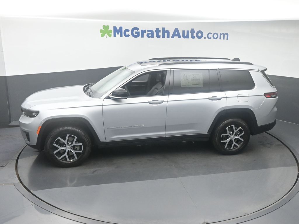 2025 Jeep Grand Cherokee Limited photo 18