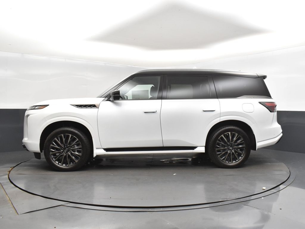 2026 Infiniti QX80 photo 3