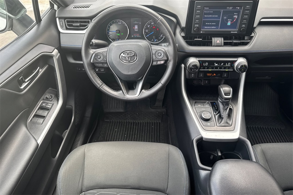 2022 Toyota RAV4 Hybrid SE photo 17