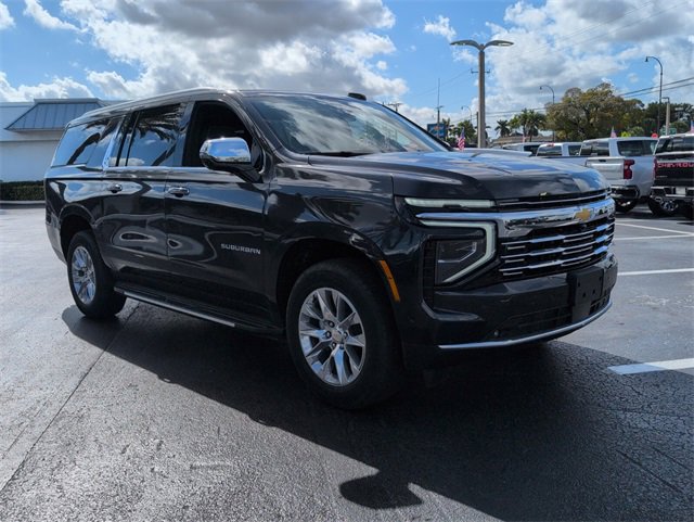 2025 Chevrolet Suburban Premier's photo