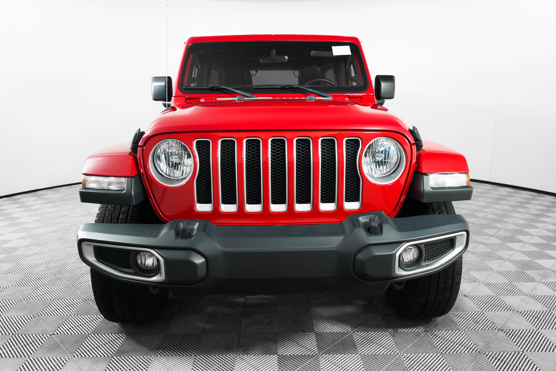 2018 Jeep Wrangler Unlimited Sahara photo 2