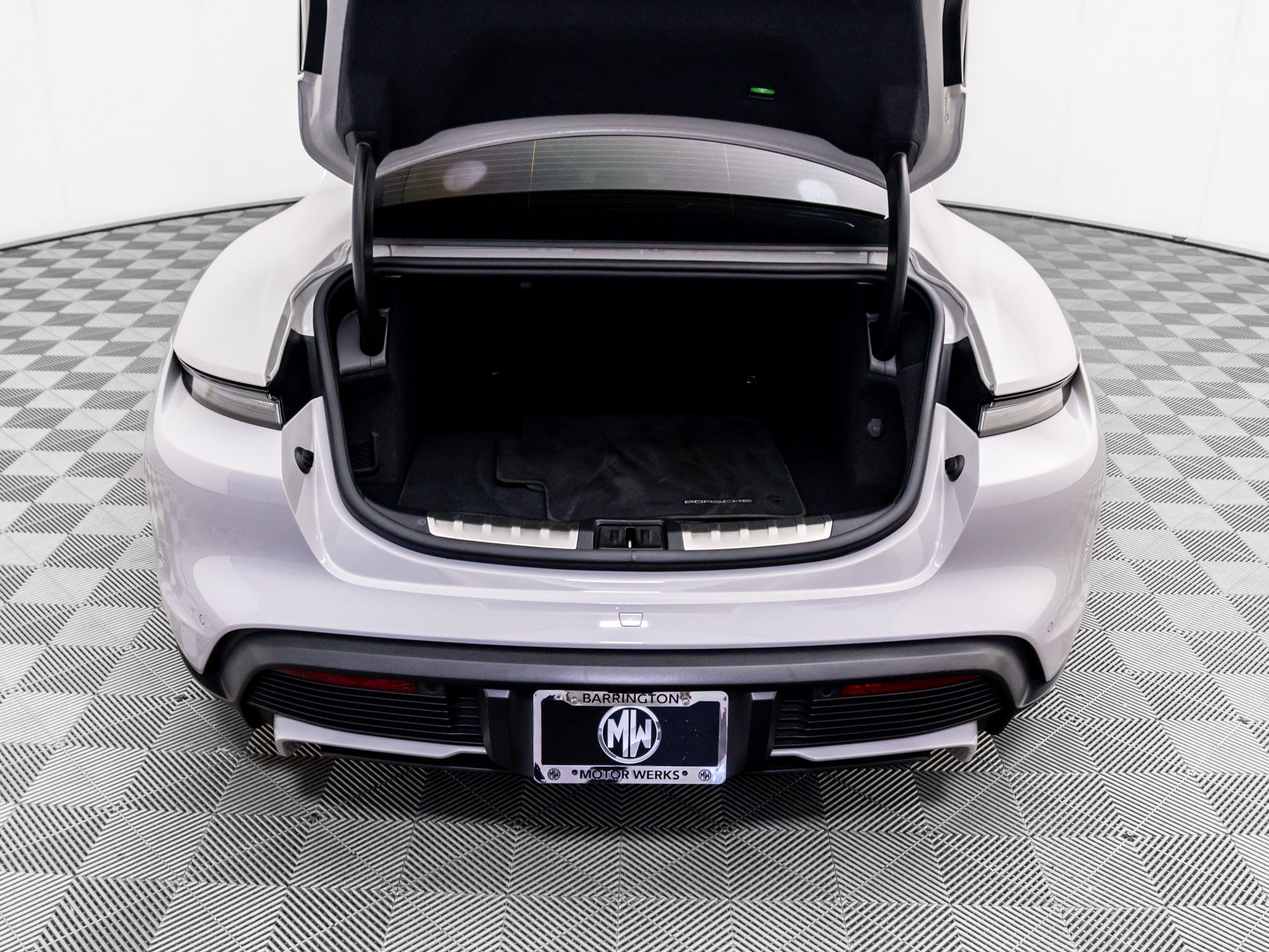 2021 Porsche Taycan Turbo photo 26