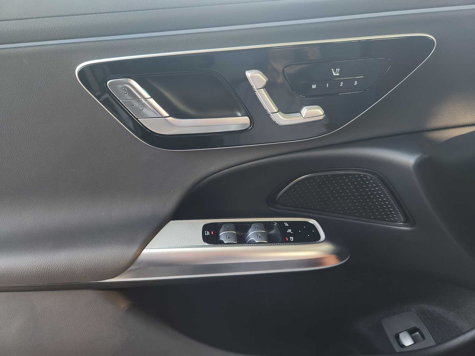 2025 Mercedes Benz E 350 photo 17