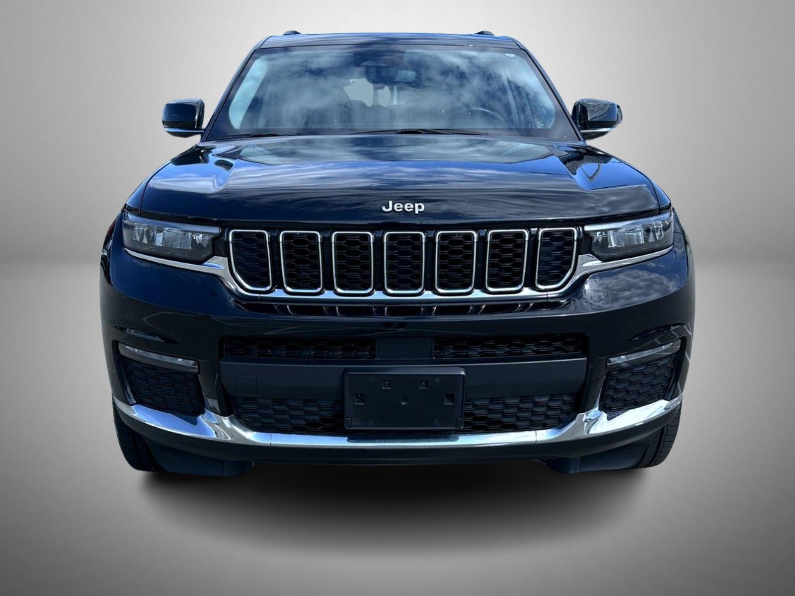 2021 Jeep Grand Cherokee Limited photo 2