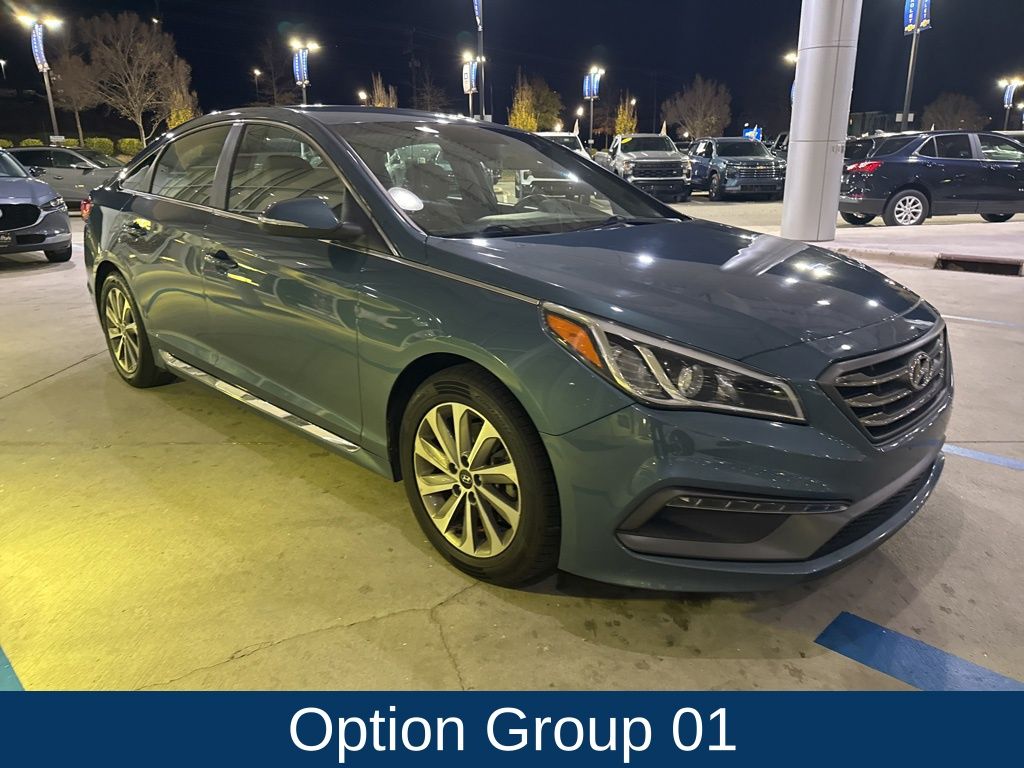 2015 Hyundai Sonata Sport photo 2