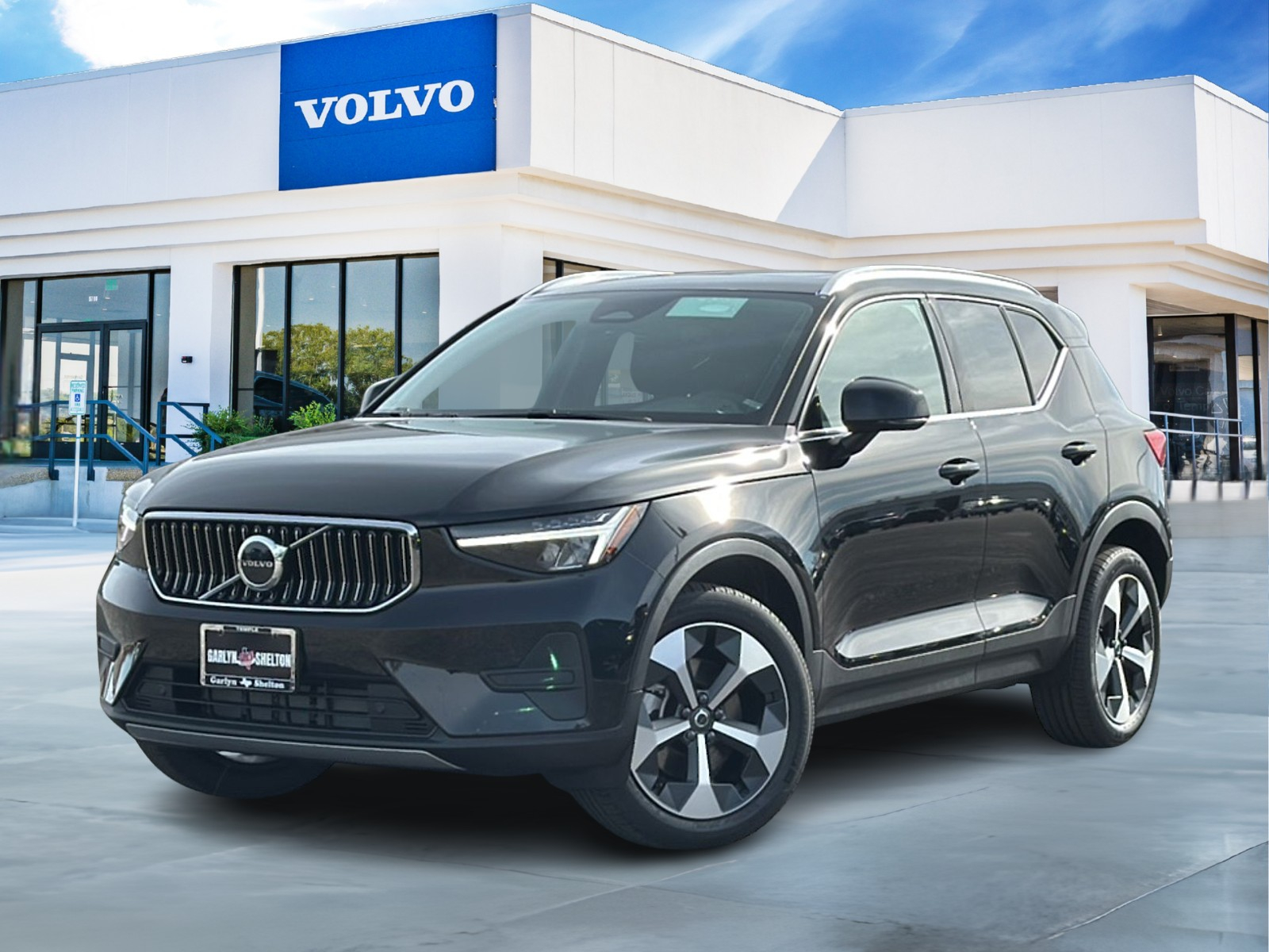 2025 Volvo XC40