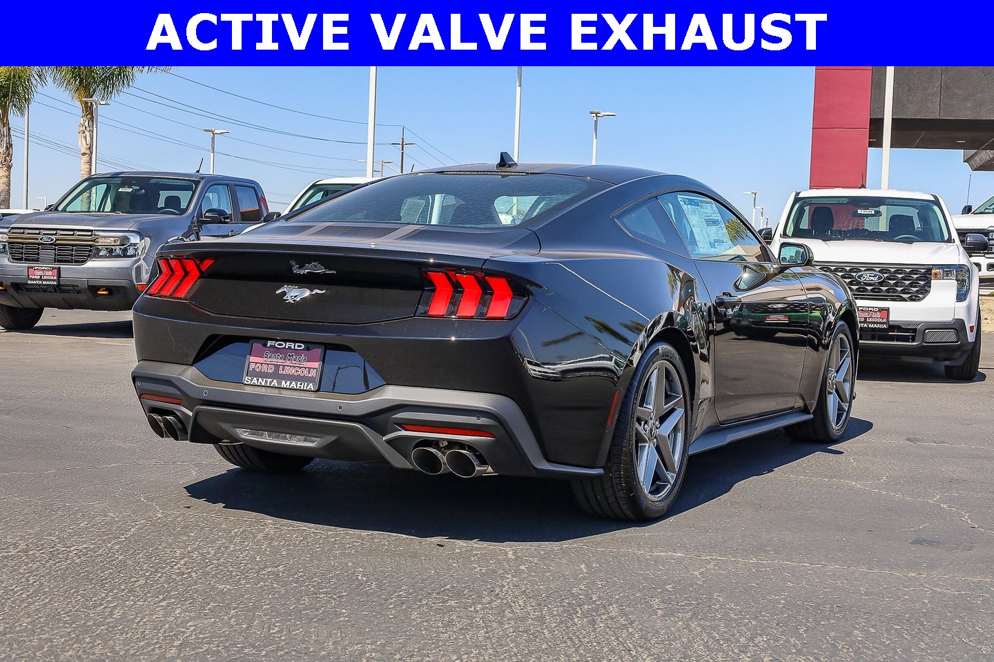 2025 Ford Mustang EcoBoost photo 3