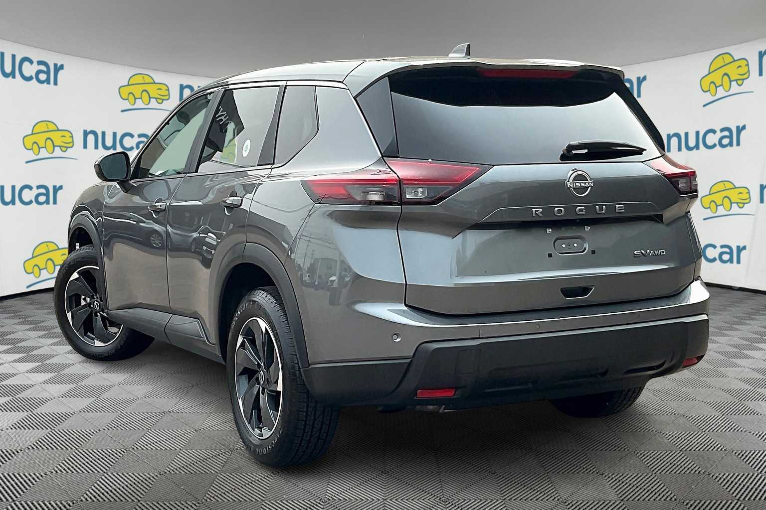 2024 Nissan Rogue SV photo 4