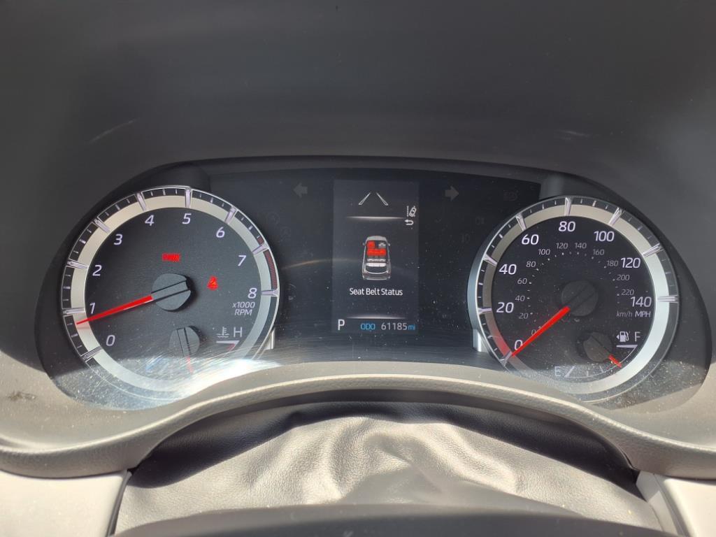 2020 Toyota Highlander LE photo 24