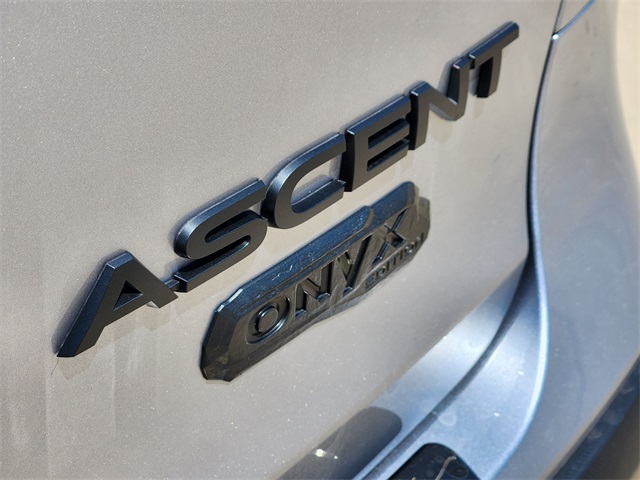 2025 Subaru Ascent Onyx Edition Touring photo 4