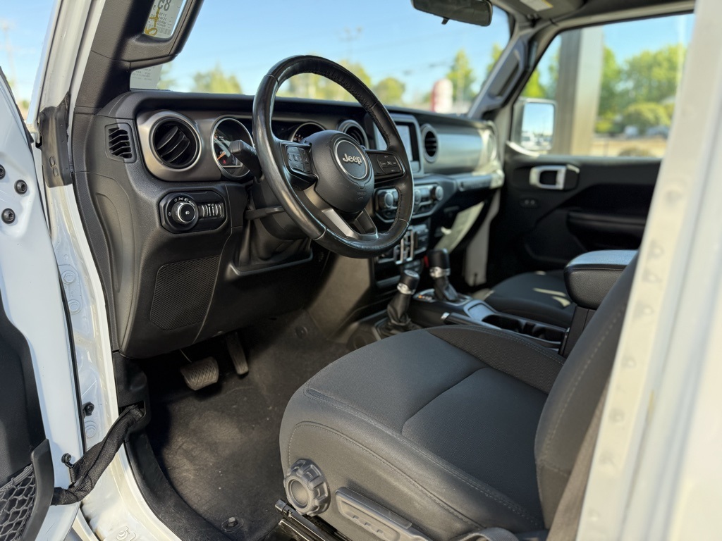 2020 Jeep Wrangler Unlimited Sport Willys photo 10