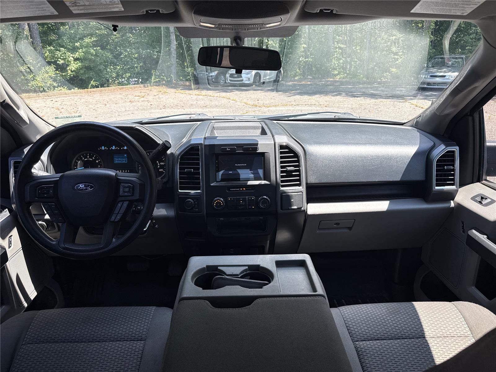 2016 Ford F-150 XLT photo 9