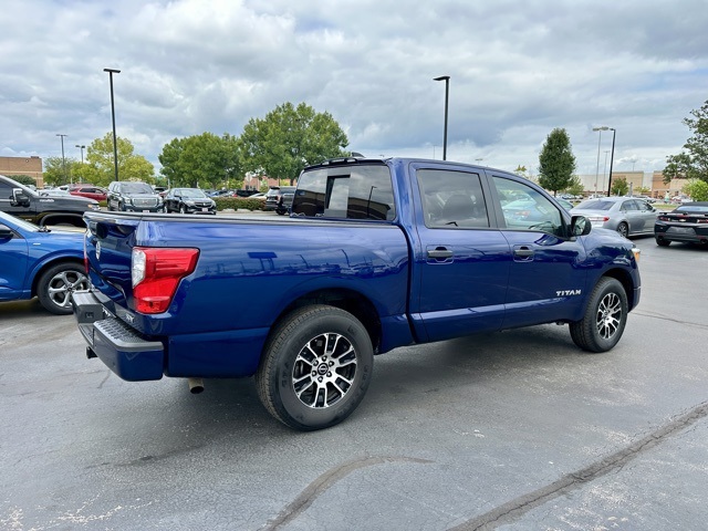 2024 Nissan Titan SV photo 3