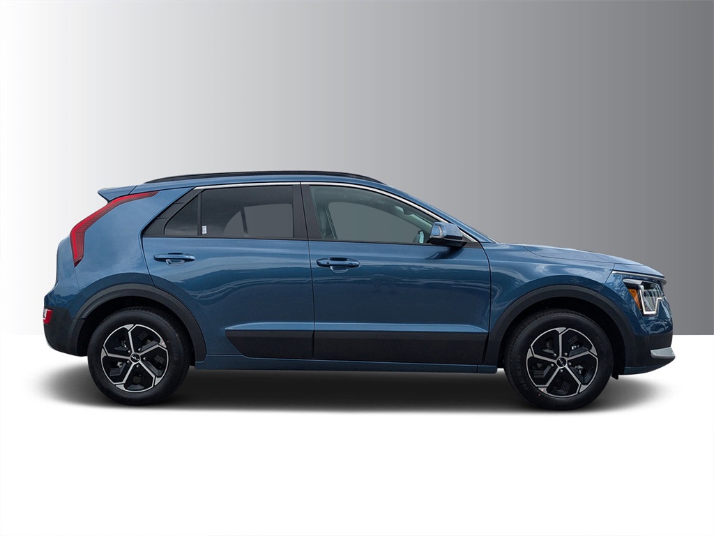 2025 Kia Niro EX photo 2