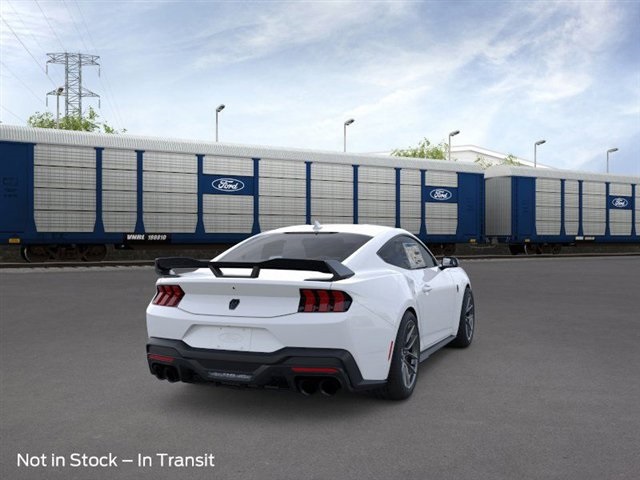 2025 Ford Mustang Dark Horse photo 6