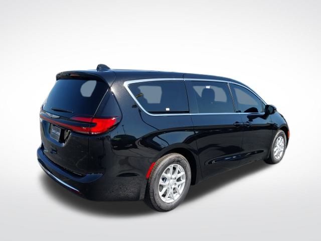 2026 Chrysler Pacifica photo 20