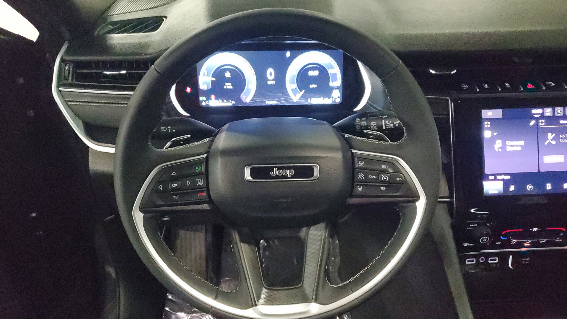 2025 Jeep Grand Cherokee Laredo X photo 25