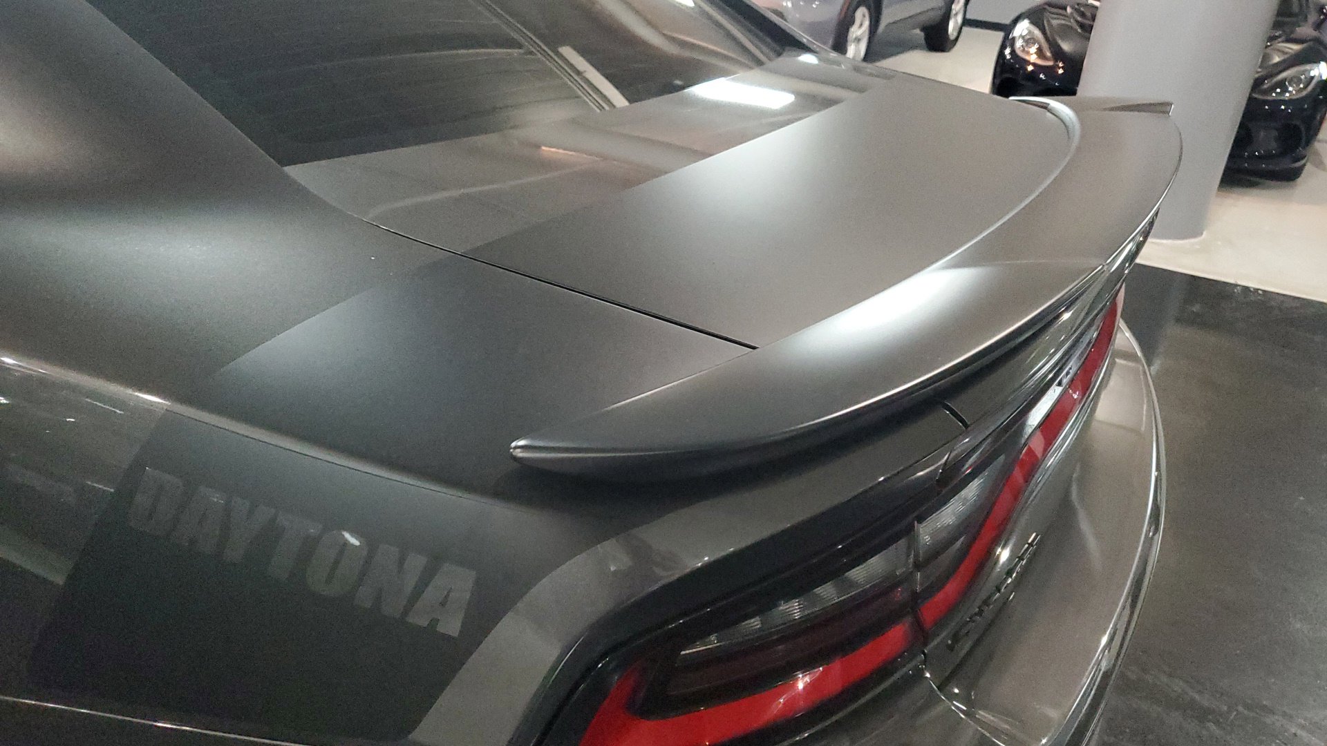 2022 Dodge Charger R/T photo 8