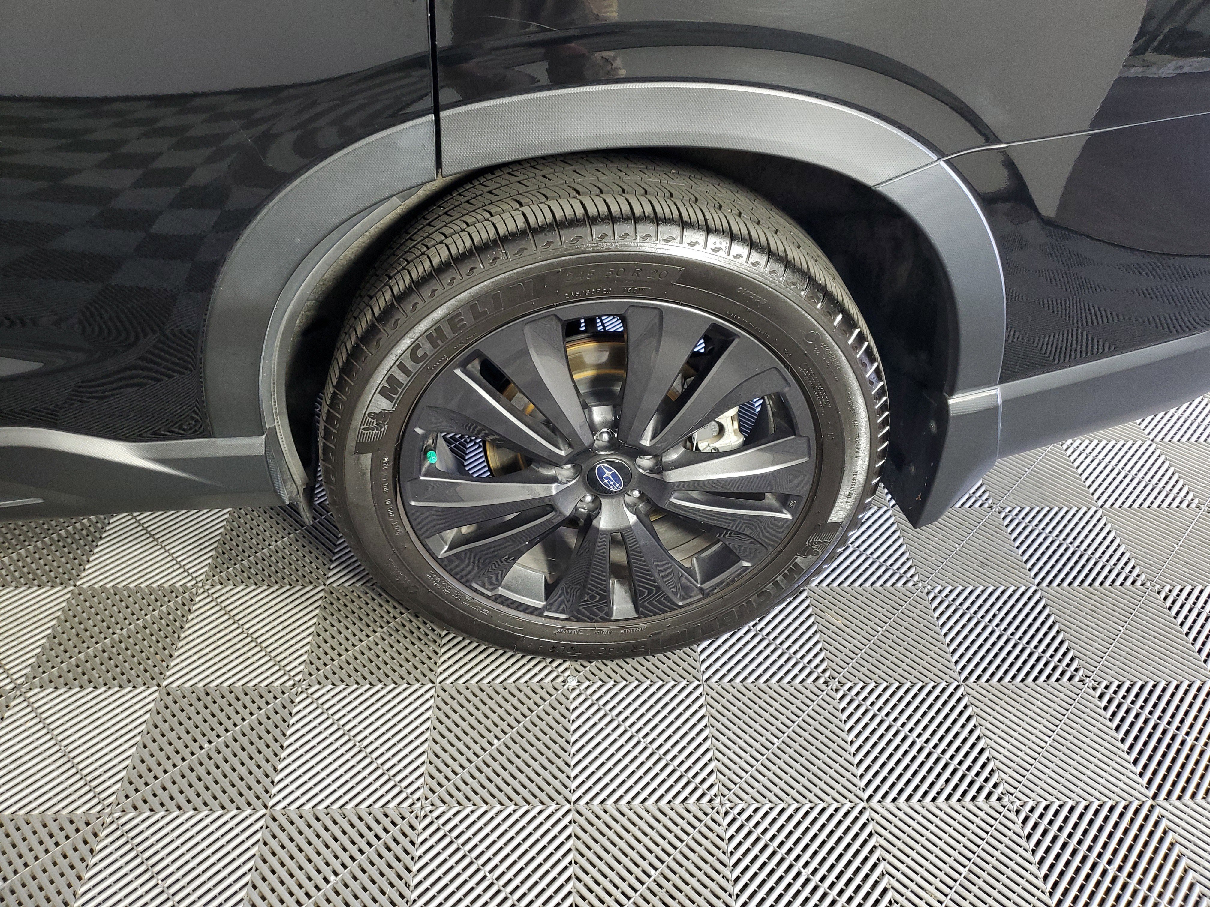 Used 2022 Crystal Black Silica Subaru Onyx Edition image 32