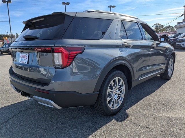 2026 Ford Explorer Platinum photo 2