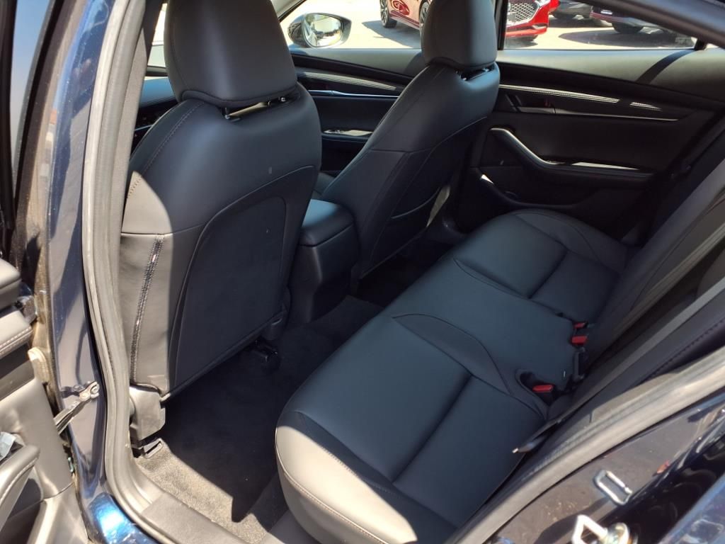 2025 Mazda Mazda3 Sedan 2.5 Select Sport photo 16