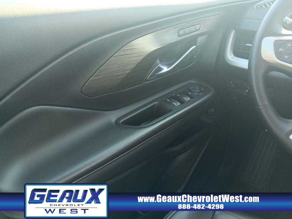 2024 Gmc Terrain SLT photo 8