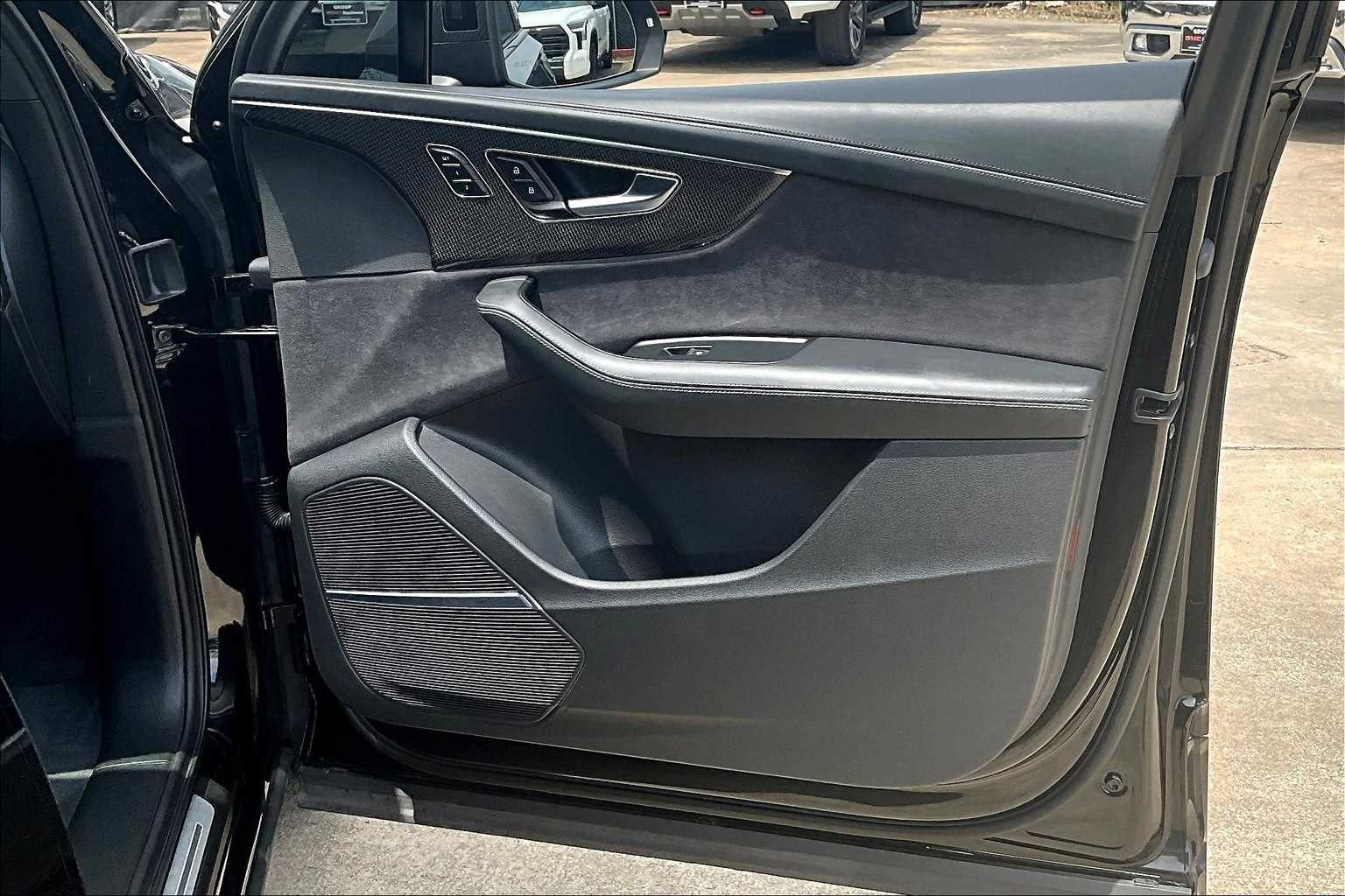 2023 Audi SQ7 Prestige photo 19