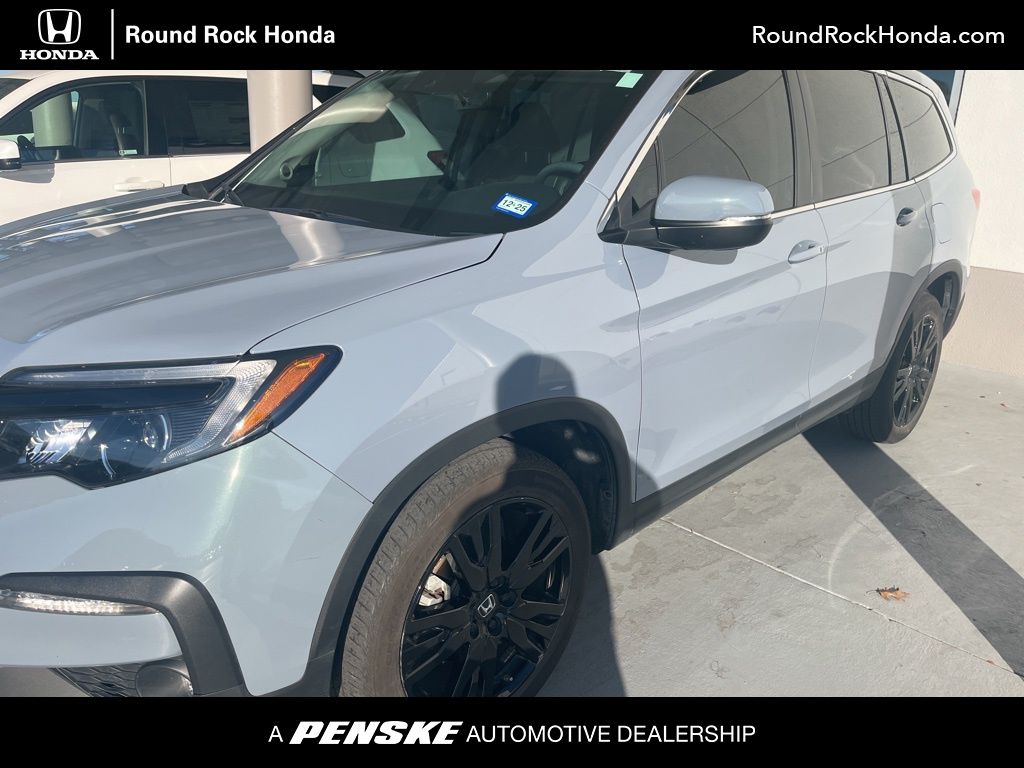 2022 Honda Pilot SE's photo