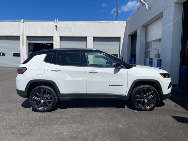 2025 Jeep Compass Limited photo 7