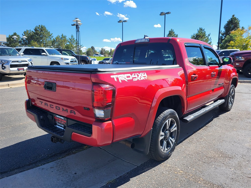 2019 Toyota Tacoma TRD Sport V6 photo 3