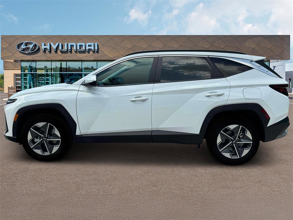 2025 Hyundai Tucson SEL photo 2