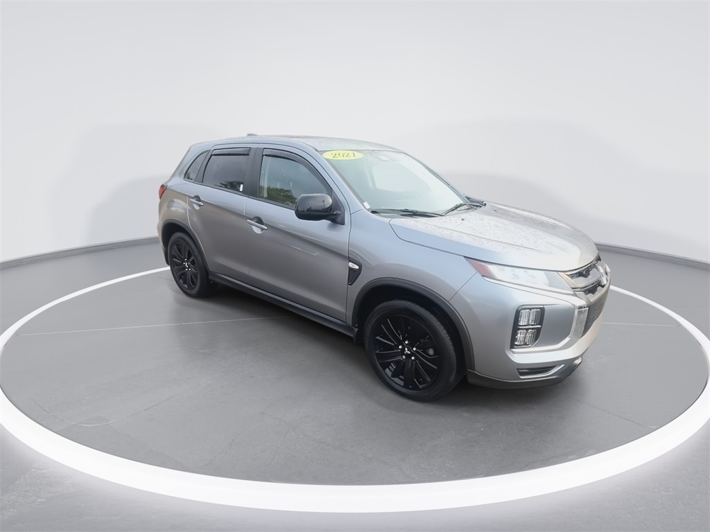 2021 Mitsubishi Outlander Sport LE photo 2