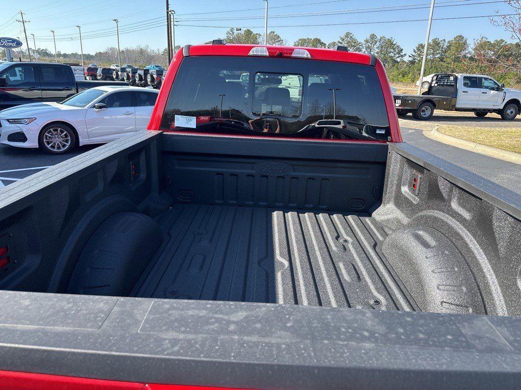 2025 Ford F-250 Lariat photo 8