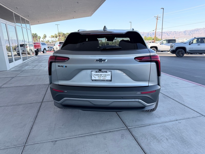 2026 Chevrolet Blazer EV photo 3