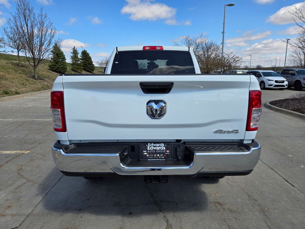 2024 Ram 2500 Tradesman photo 4