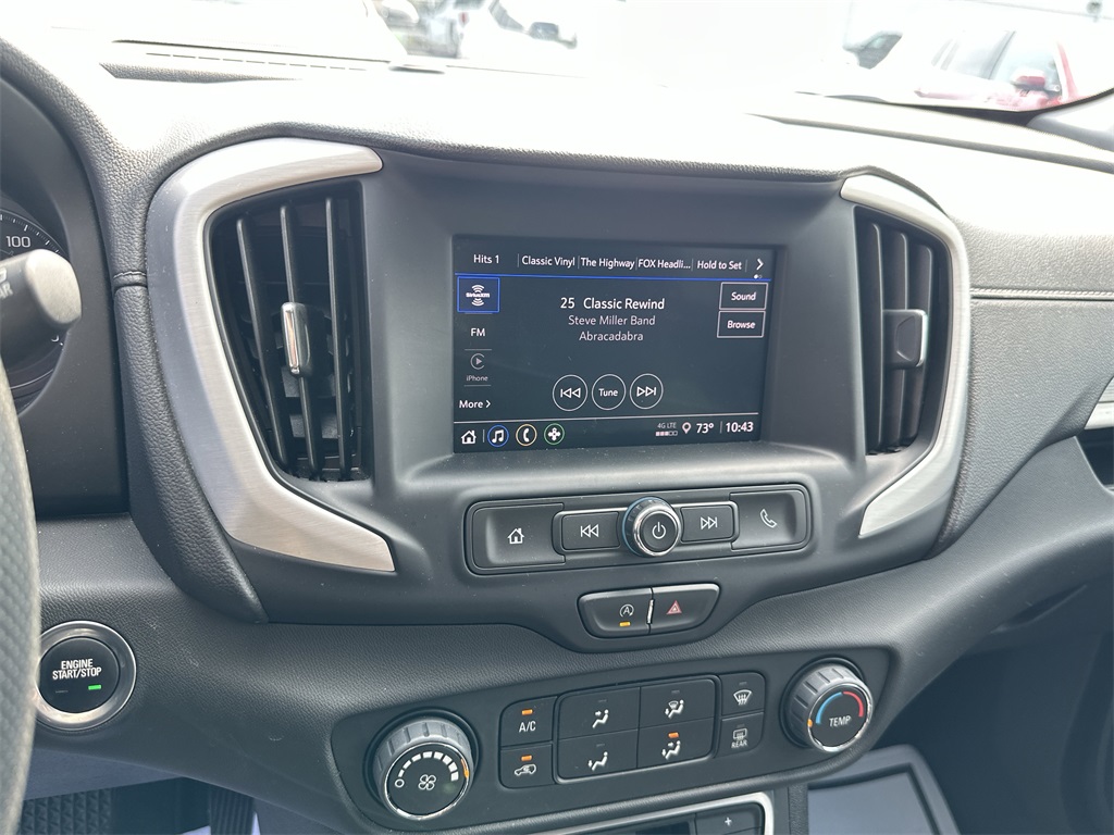 2024 GMC TERRAIN - Image 13