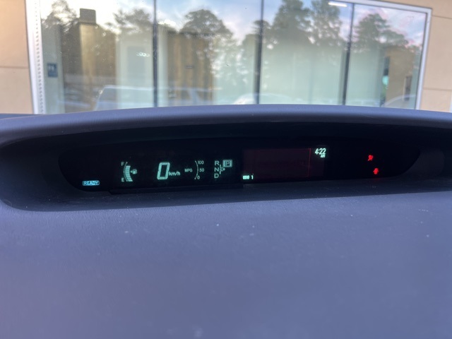 2011 Toyota Prius Three photo 19