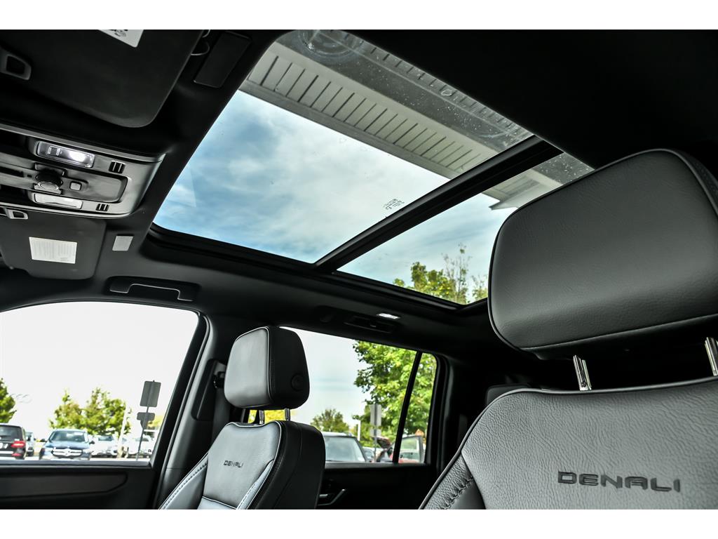 2025 Gmc Yukon XL Denali photo 11