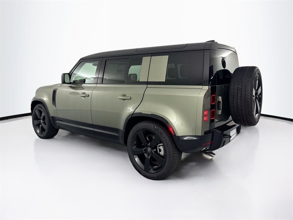 2025 Land Rover Defender 110 X-Dynamic SE photo 7